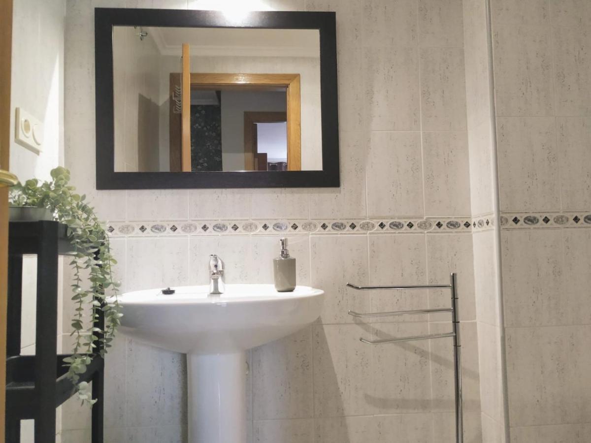 Apartamento En Oviedo,Wifi المظهر الخارجي الصورة