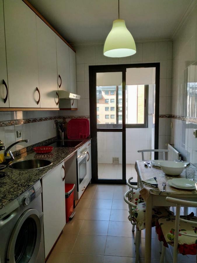 Apartamento En Oviedo,Wifi المظهر الخارجي الصورة